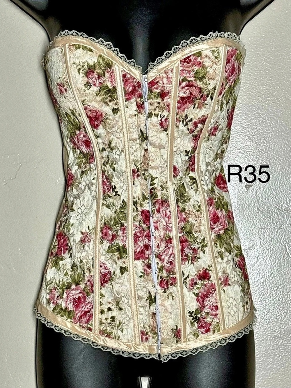 Lydia U.Small.A. Floral Corset Top in Cream & Pink Size Small Like New